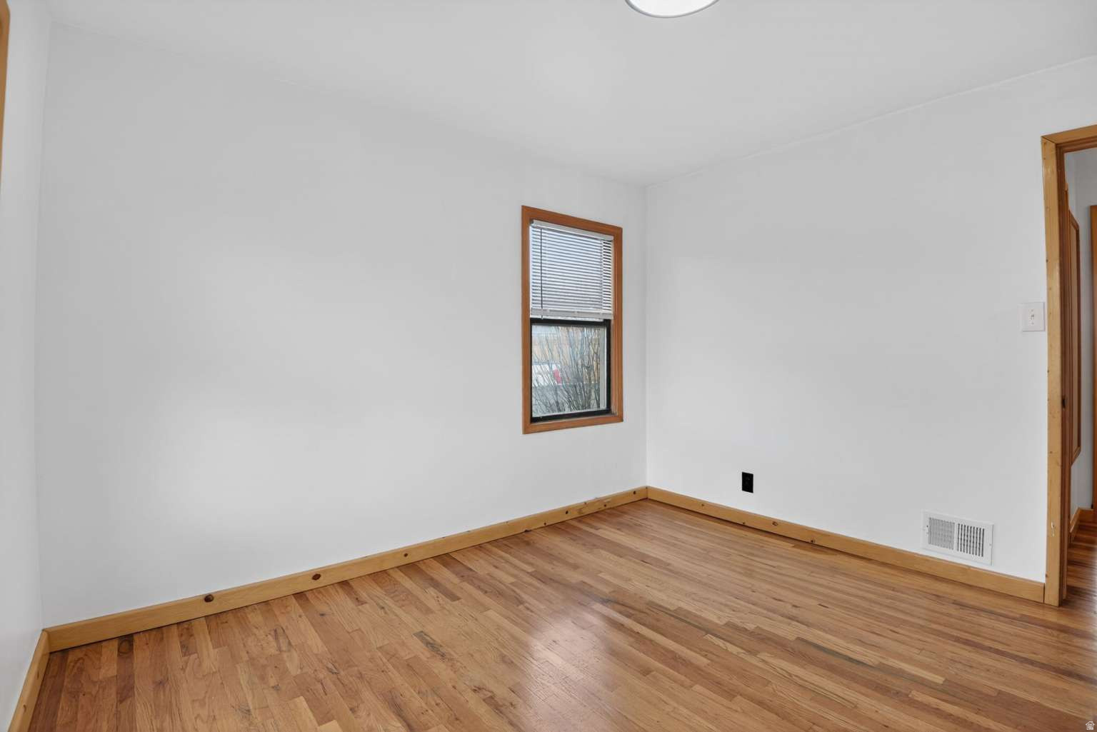 OQUIRRH HILLS NO 4 - Residential