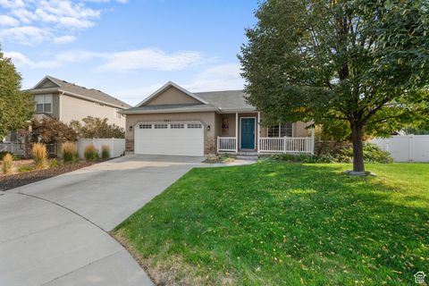Tiny photo for 5841 W FIRST LIGHT CIR S, Herriman, UT 84096 (MLS # 2110416)