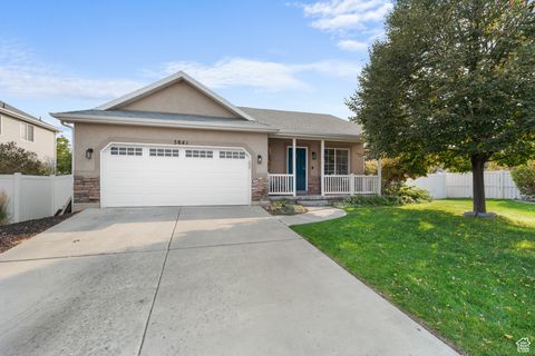 Tiny photo for 5841 W FIRST LIGHT CIR S, Herriman, UT 84096 (MLS # 2110416)