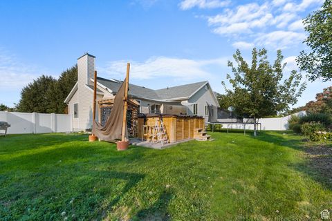 Tiny photo for 5841 W FIRST LIGHT CIR S, Herriman, UT 84096 (MLS # 2110416)