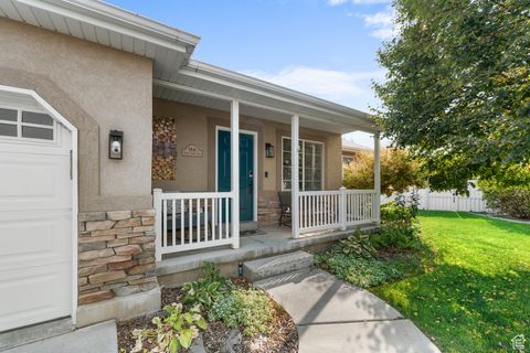 Tiny photo for 5841 W FIRST LIGHT CIR S, Herriman, UT 84096 (MLS # 2110416)