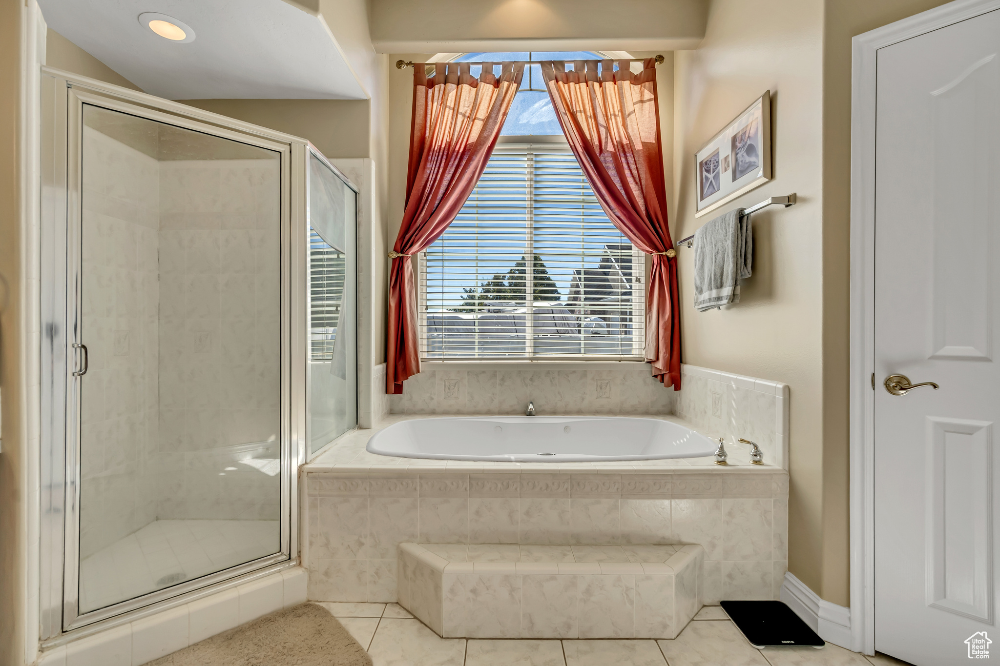 WALNUT GROVE III - Residential