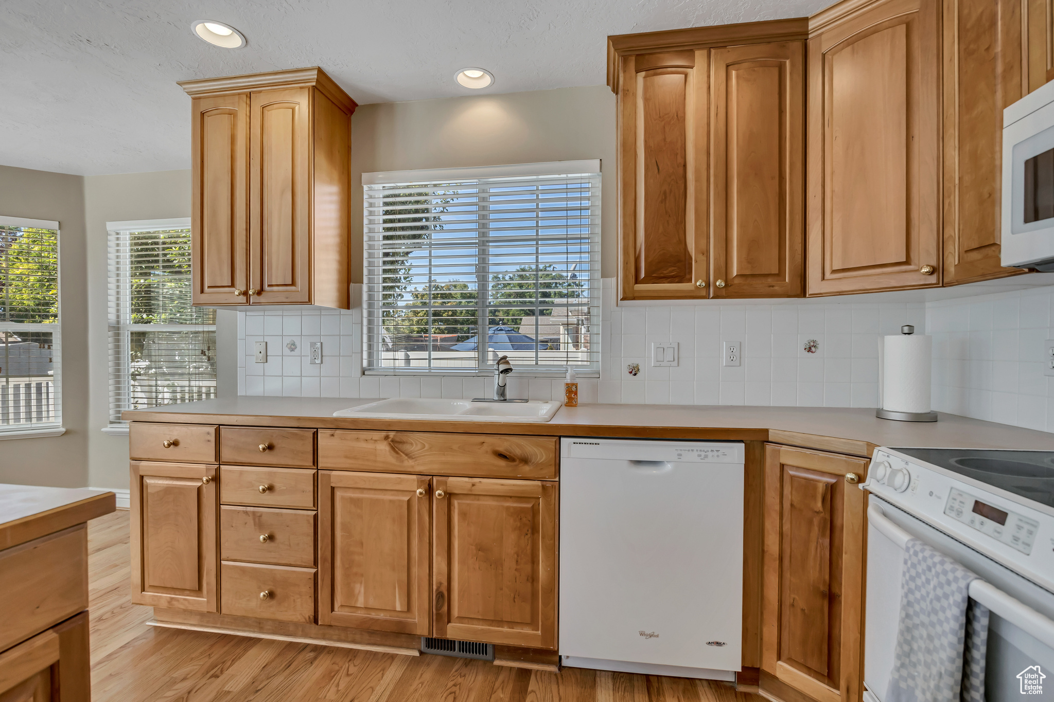 WALNUT GROVE III - Residential