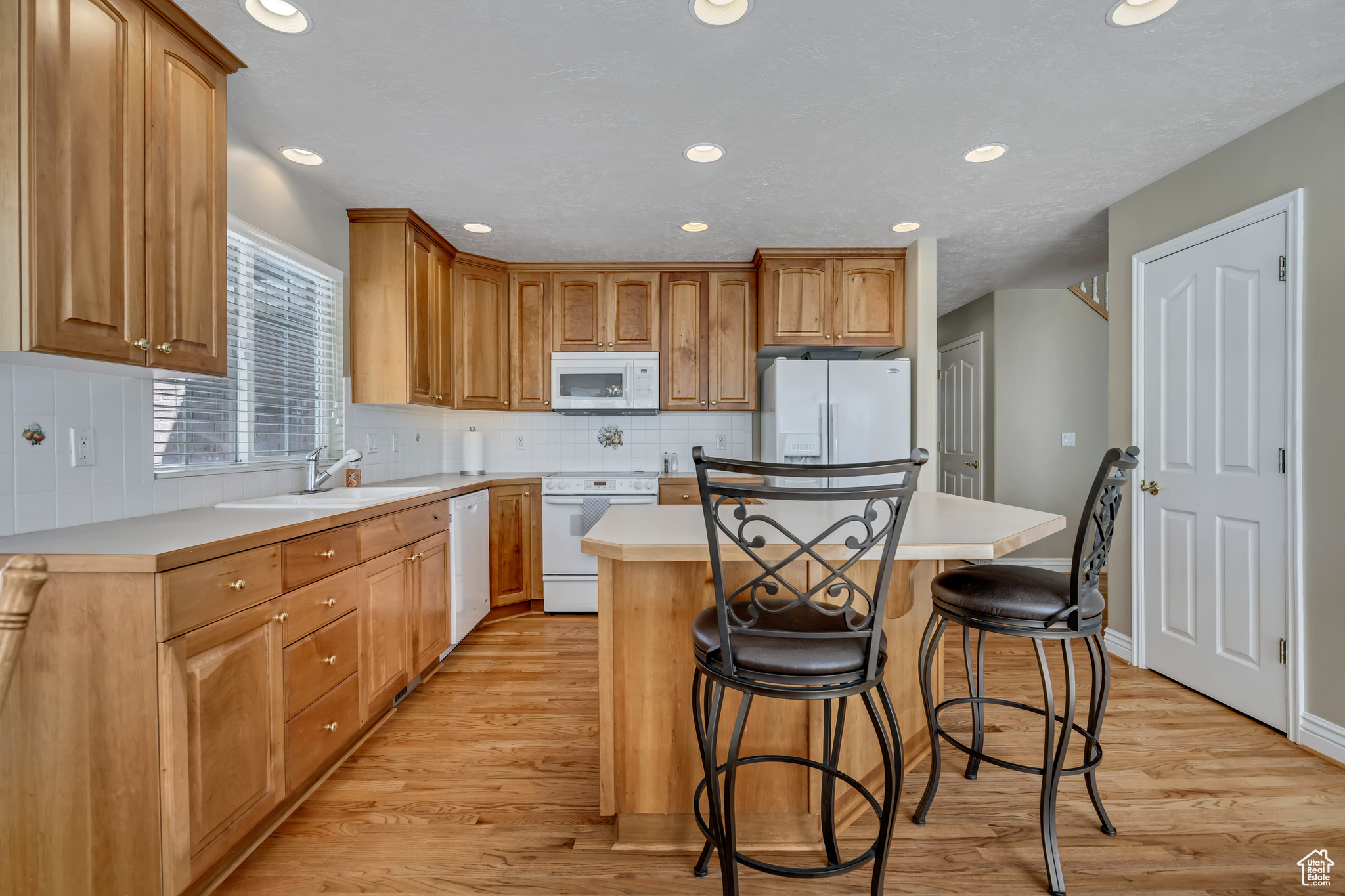 WALNUT GROVE III - Residential