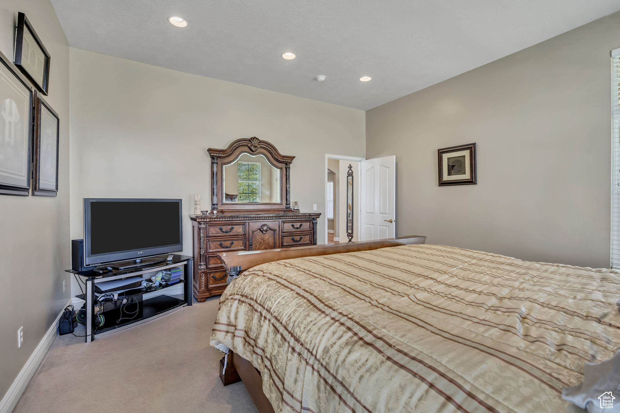 WALNUT GROVE III - Residential