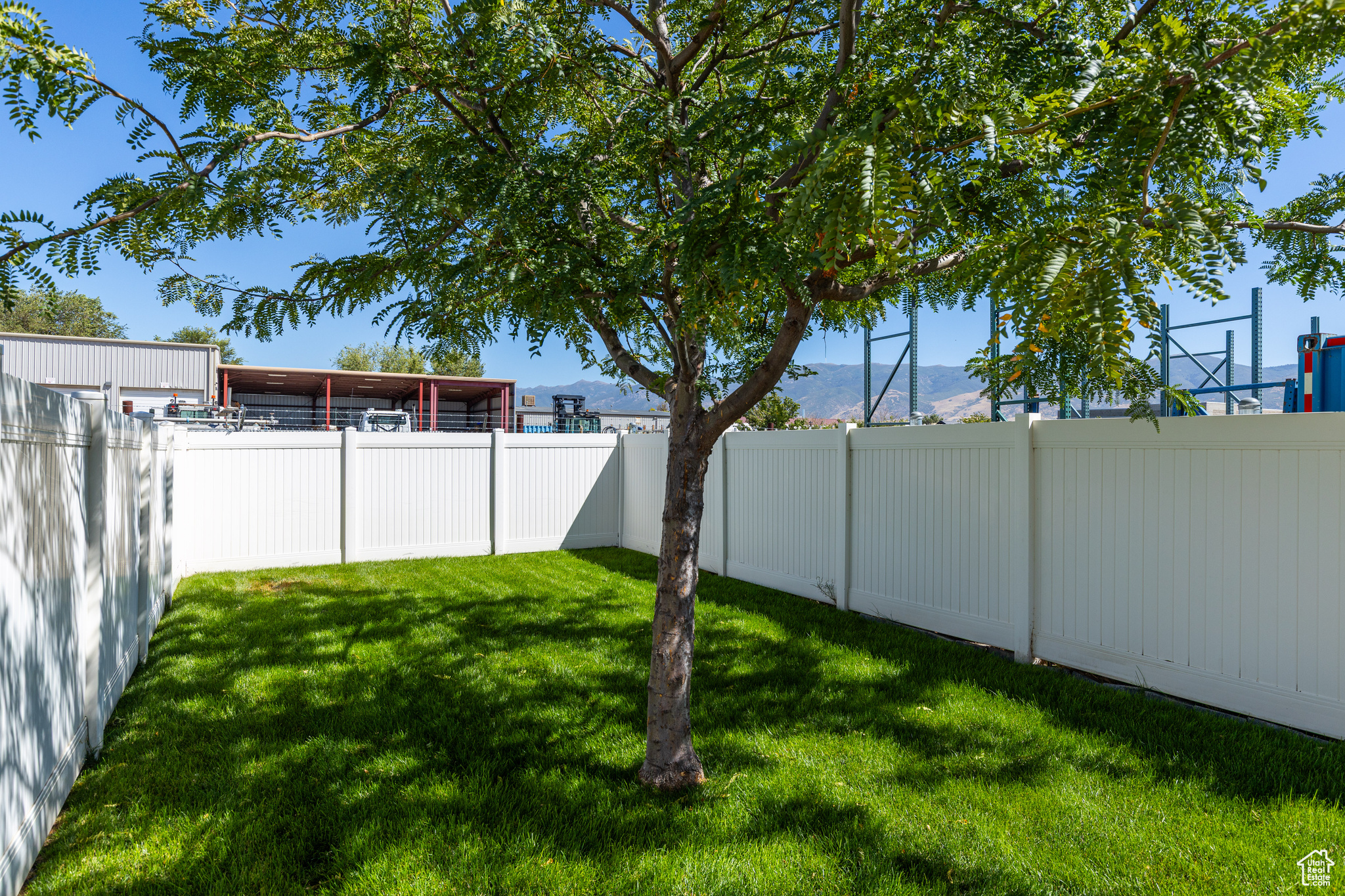 HUGHES INDUSTRIAL PARK NO 2 - Commercial Sale