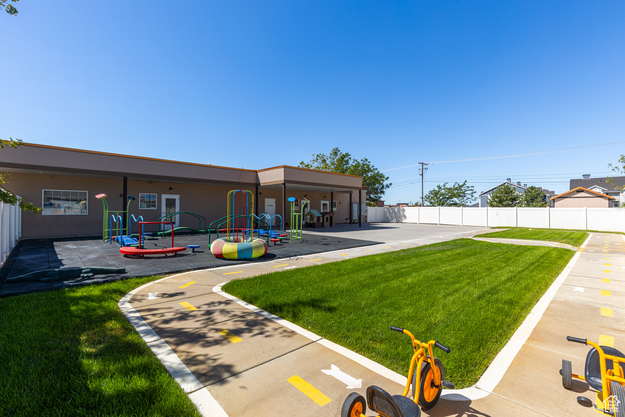 HUGHES INDUSTRIAL PARK NO 2 - Commercial Sale