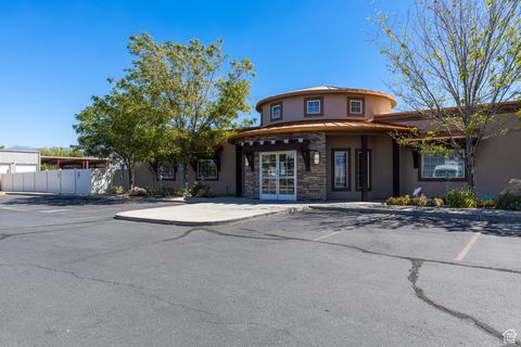 Photo of 754 N REDWOOD RD, North Salt Lake, UT 84054 (MLS # 2112602)