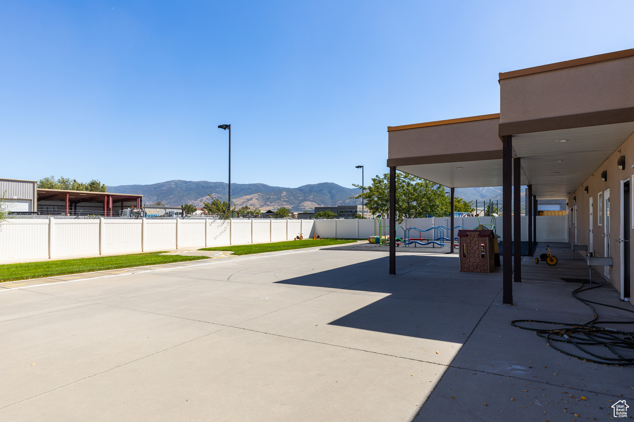 HUGHES INDUSTRIAL PARK NO 2 - Commercial Sale