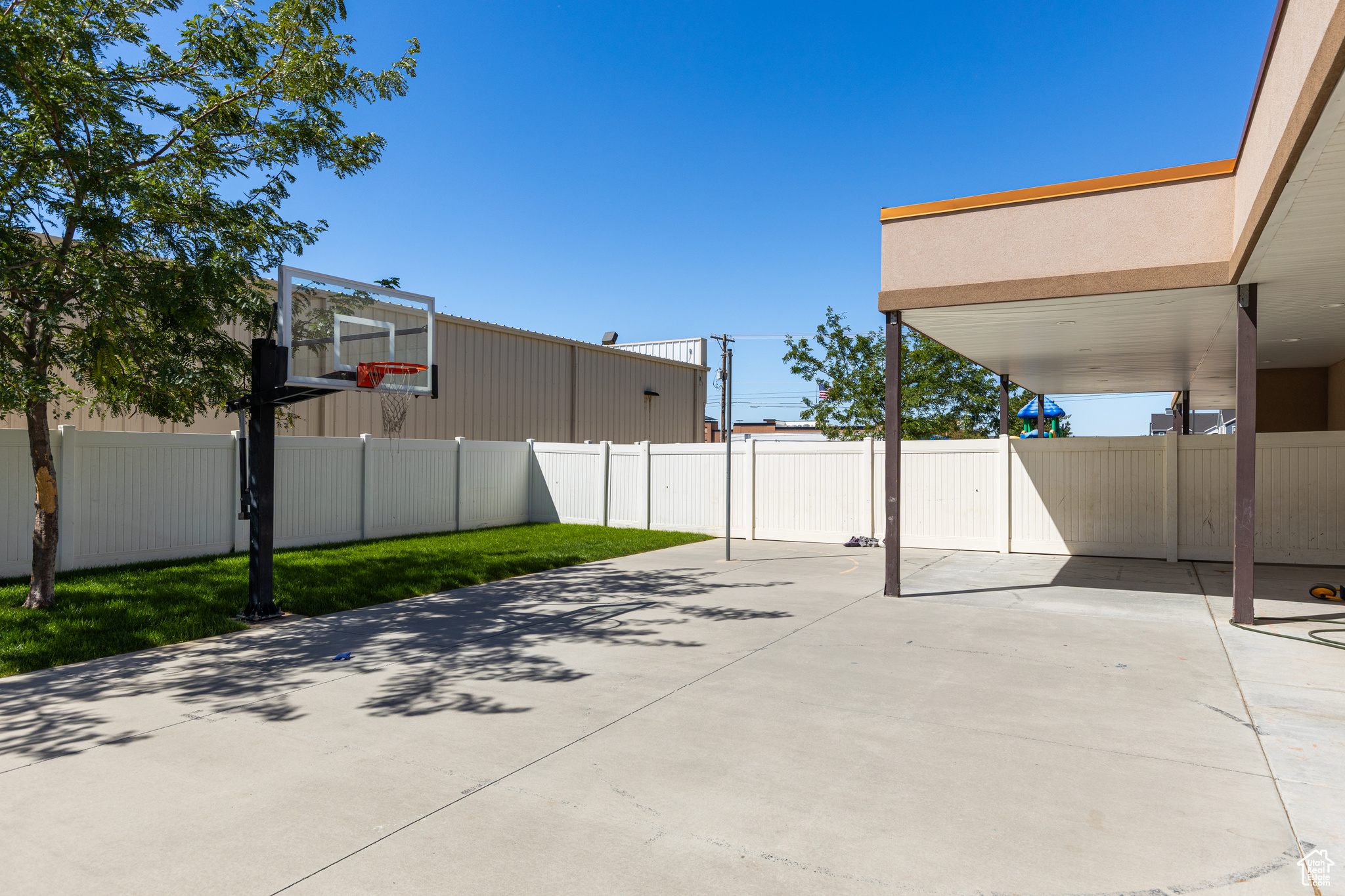 HUGHES INDUSTRIAL PARK NO 2 - Commercial Sale