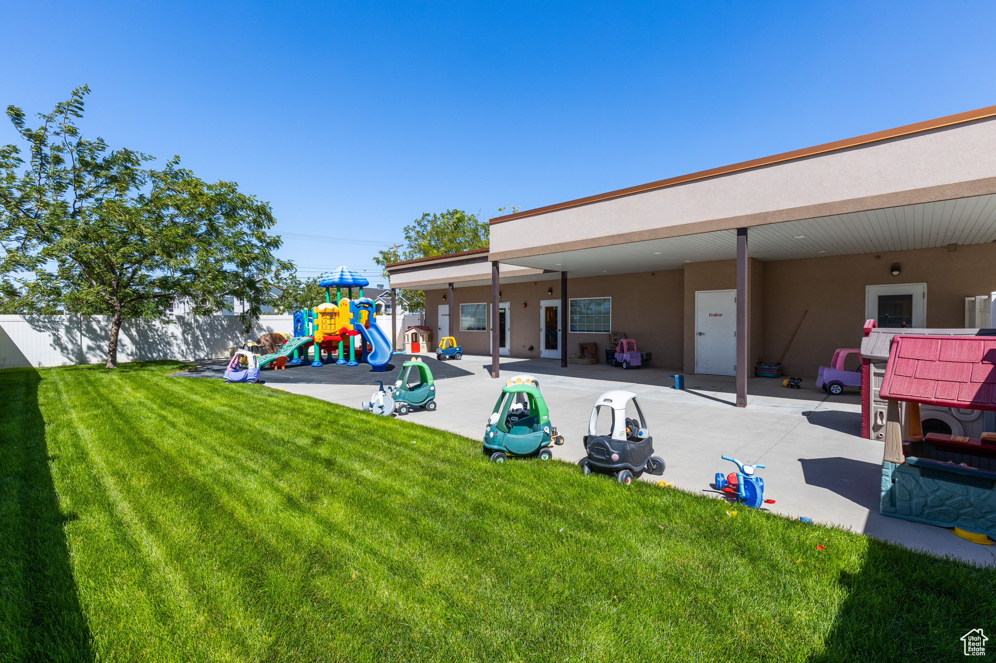 HUGHES INDUSTRIAL PARK NO 2 - Commercial Sale