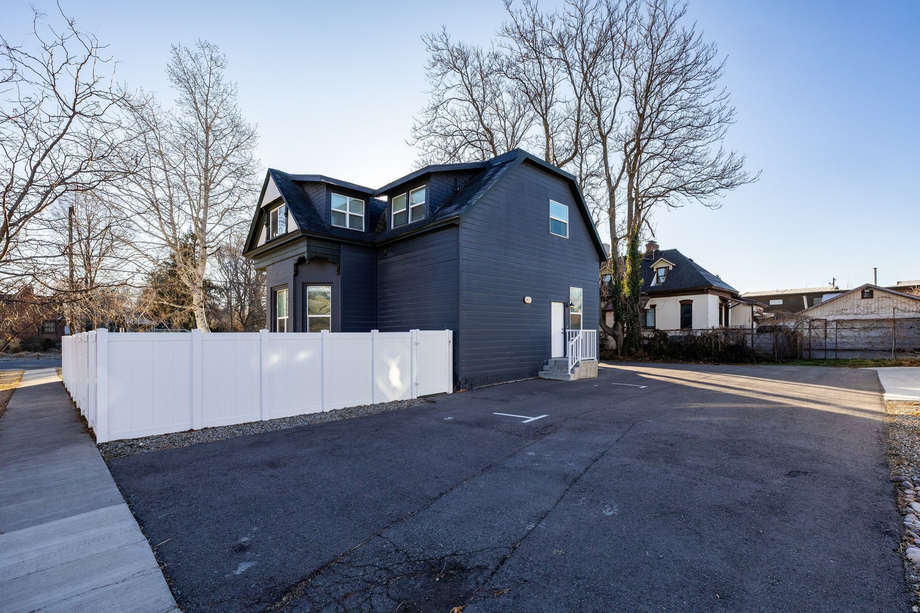 FIVE ACRE - Residential Income