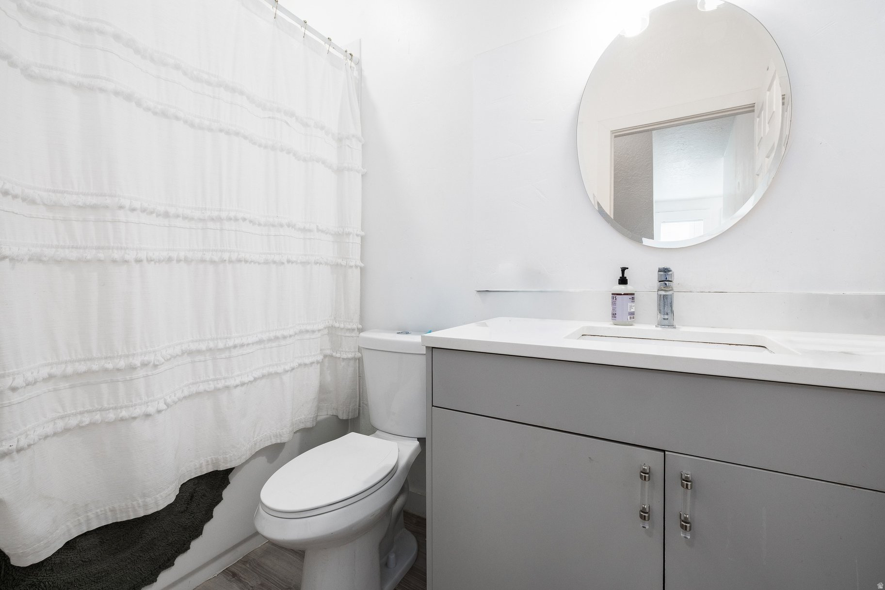 FIVE ACRE - Residential Income