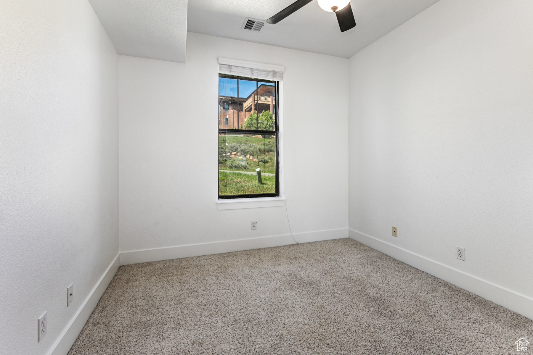 Park City, Utah 84098, United States, 2 Bedrooms Bedrooms, ,2 BathroomsBathrooms,Residential,Pending,129864