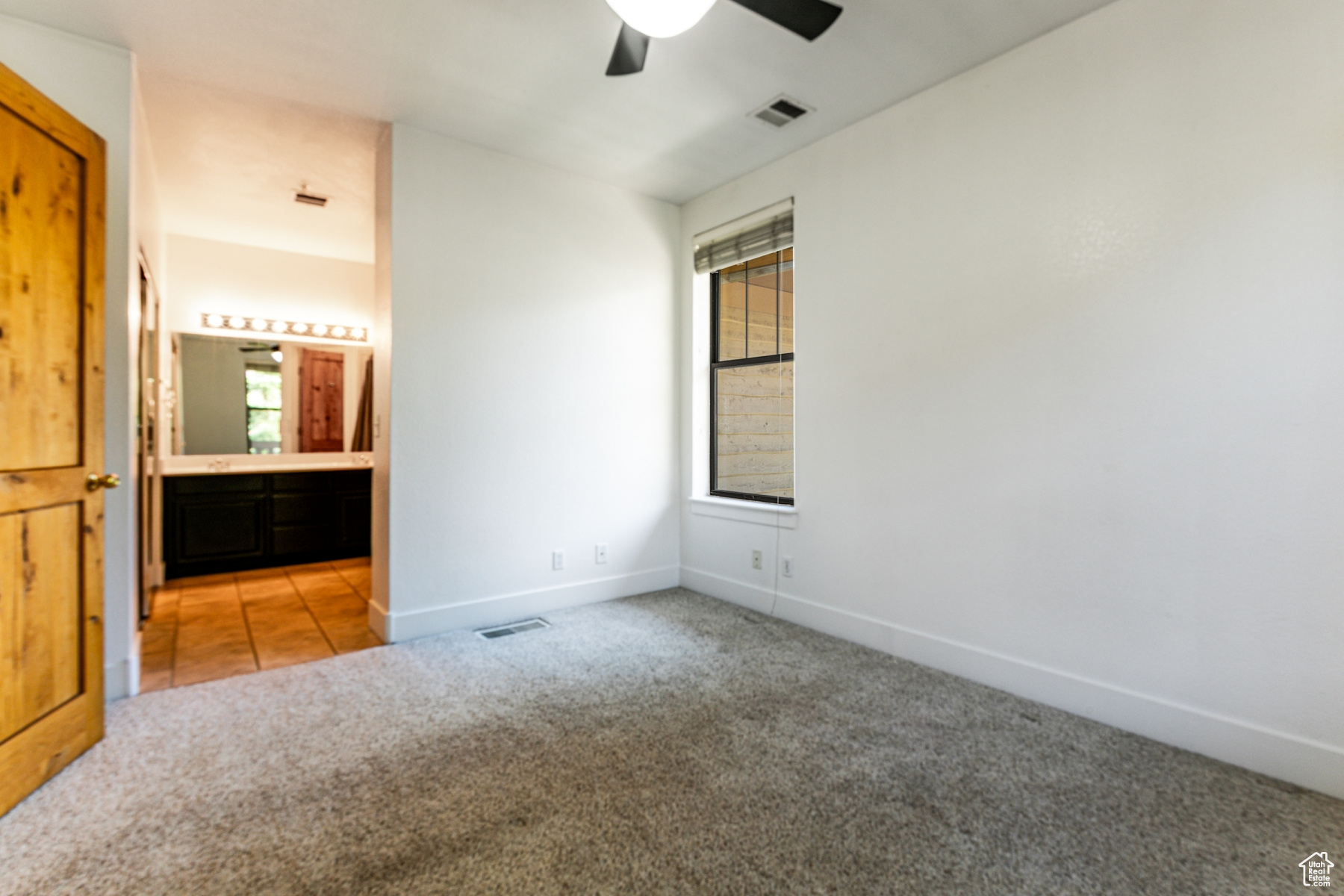 Park City, Utah 84098, United States, 2 Bedrooms Bedrooms, ,2 BathroomsBathrooms,Residential,Pending,129864