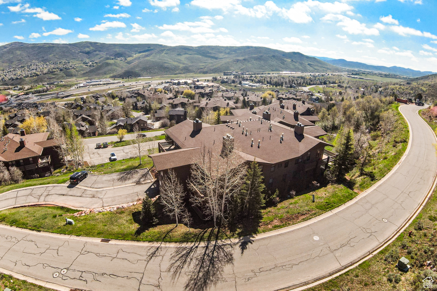 Park City, Utah 84098, United States, 2 Bedrooms Bedrooms, ,2 BathroomsBathrooms,Residential,Pending,129864