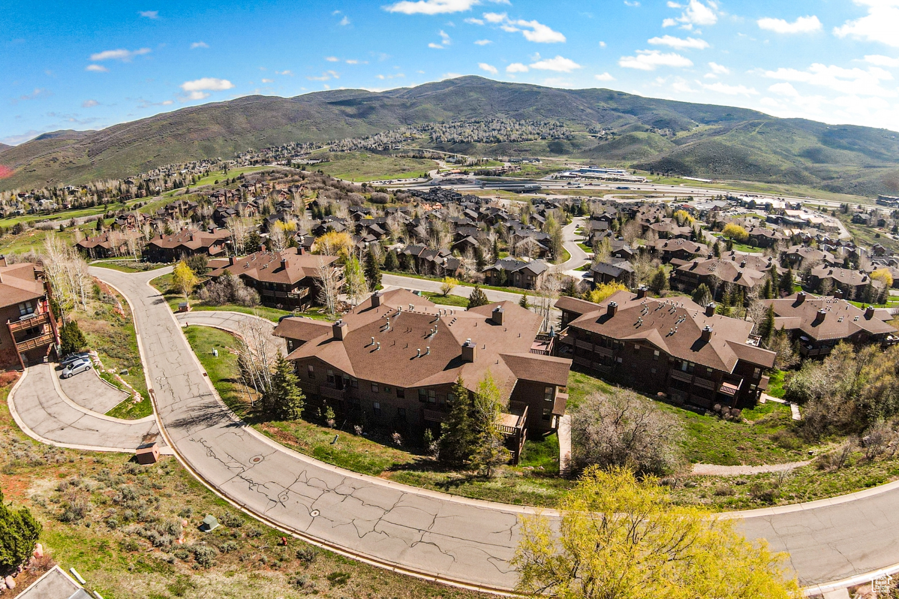 Park City, Utah 84098, United States, 2 Bedrooms Bedrooms, ,2 BathroomsBathrooms,Residential,Pending,129864