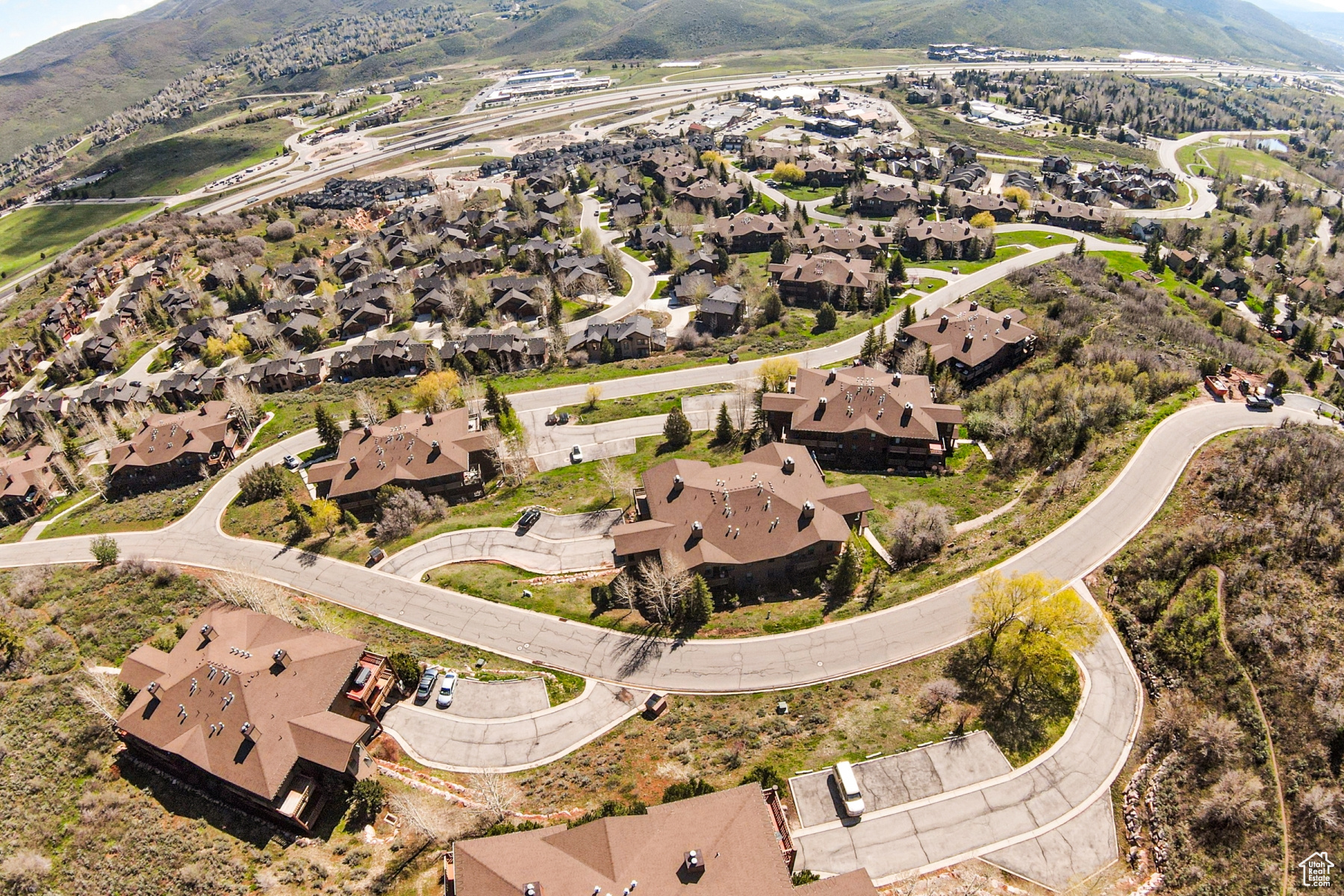 Park City, Utah 84098, United States, 2 Bedrooms Bedrooms, ,2 BathroomsBathrooms,Residential,Pending,129864