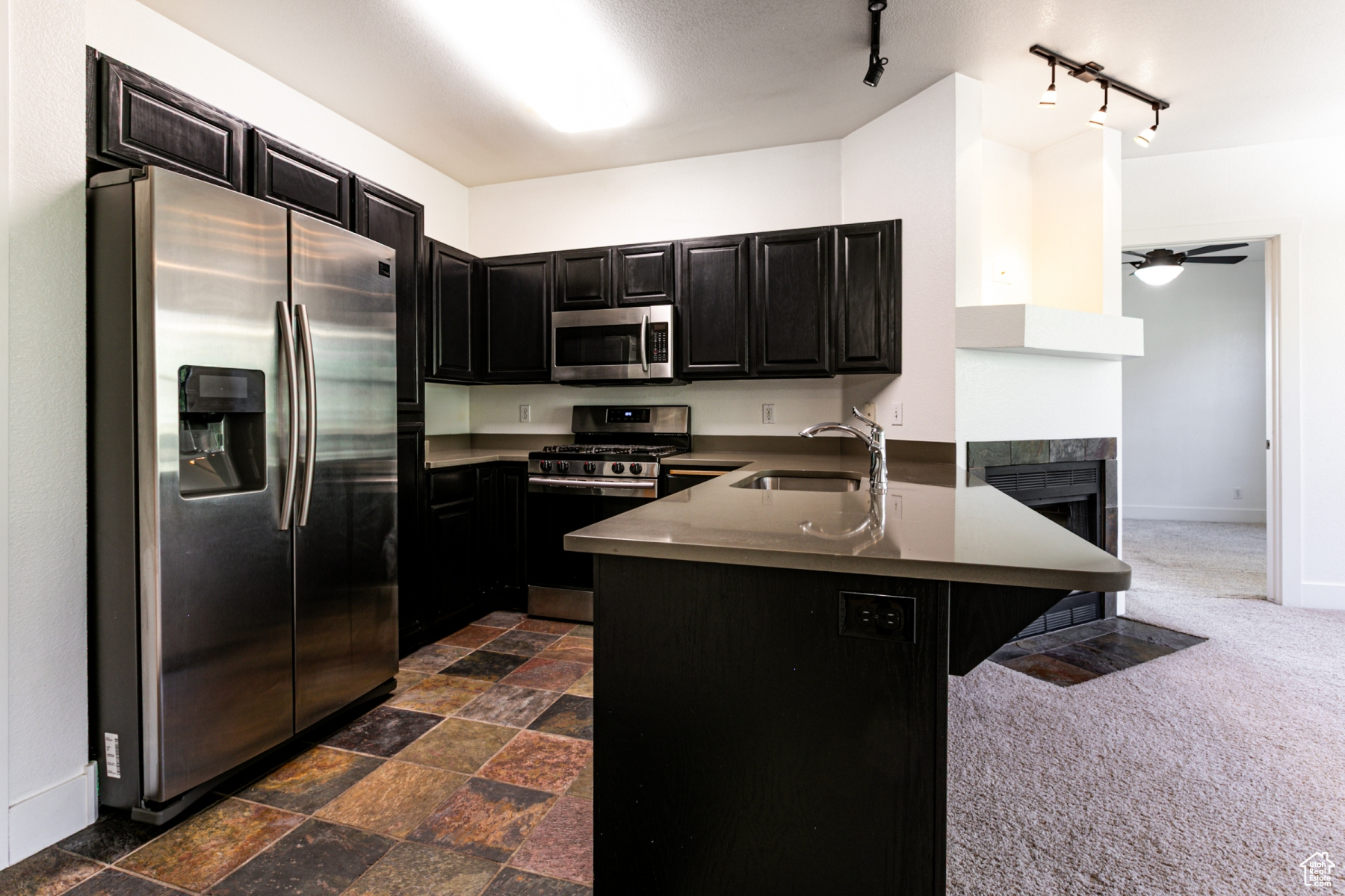 Park City, Utah 84098, United States, 2 Bedrooms Bedrooms, ,2 BathroomsBathrooms,Residential,Pending,129864