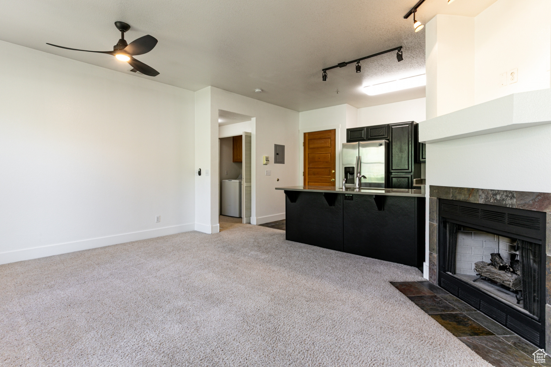 Park City, Utah 84098, United States, 2 Bedrooms Bedrooms, ,2 BathroomsBathrooms,Residential,Pending,129864