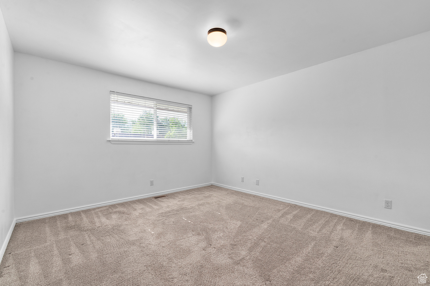 LAKE VIEW - Residential