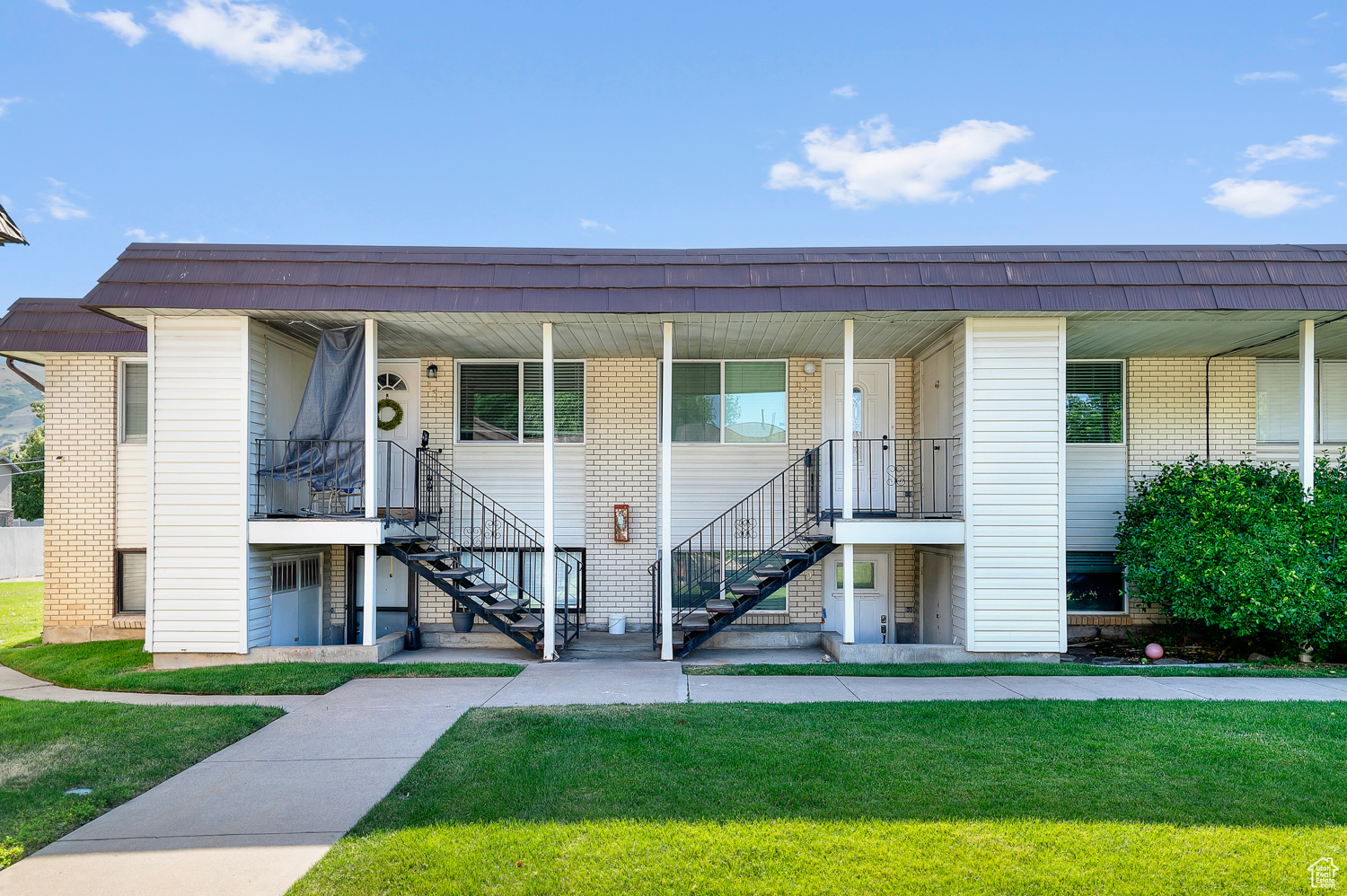 LAKE VIEW - Residential