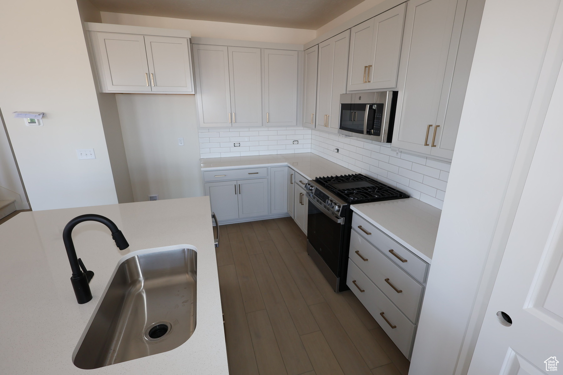 857 W Halvorsen Pkwy, Saratoga Springs, Utah image 8