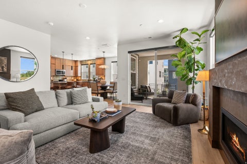 Tiny photo for 1498 W ASPEN RIDGE LN #122, Farmington, UT 84025 (MLS # 2174074)