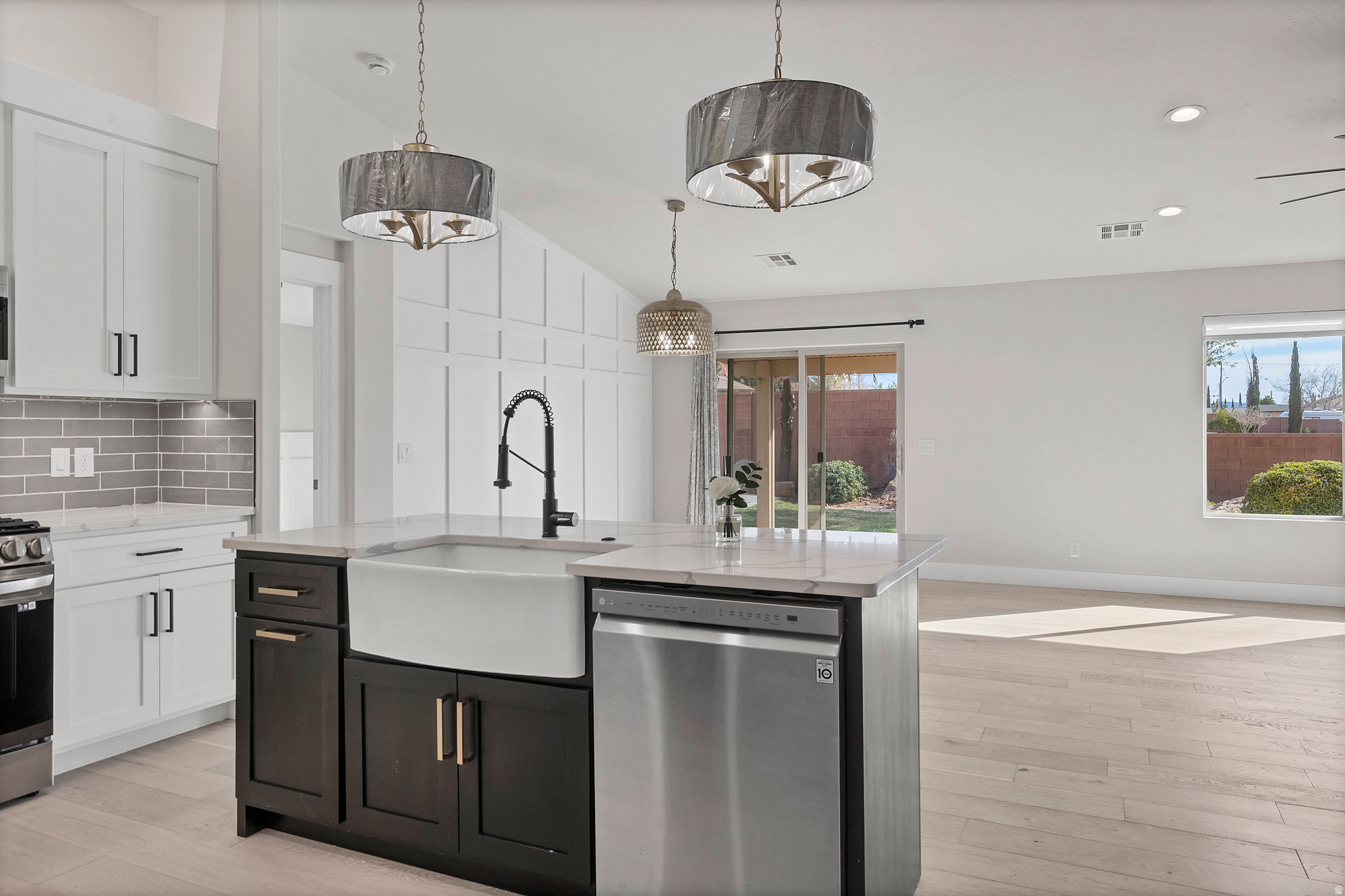 QUAIL COVE SUB - Residential