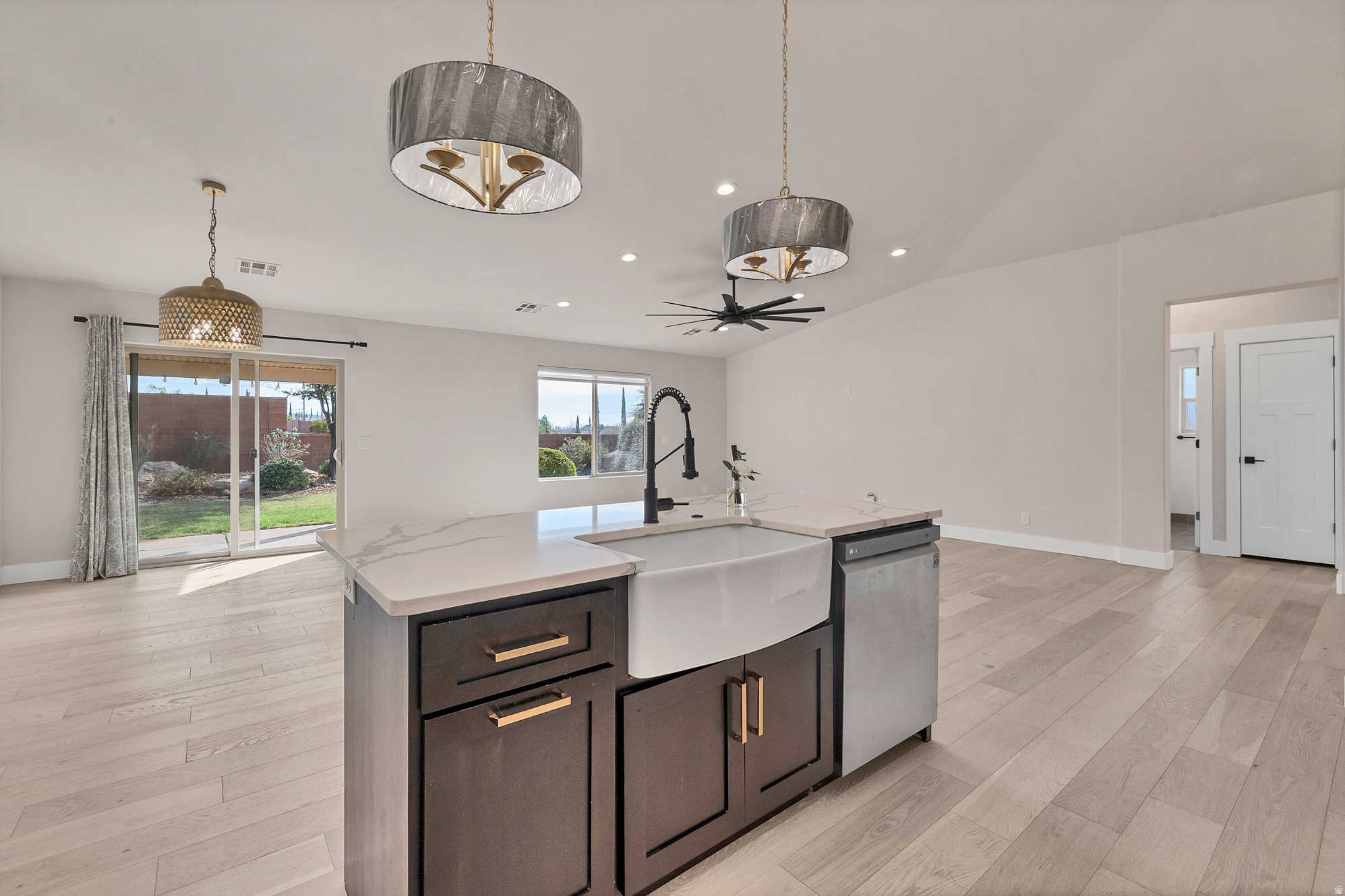 QUAIL COVE SUB - Residential