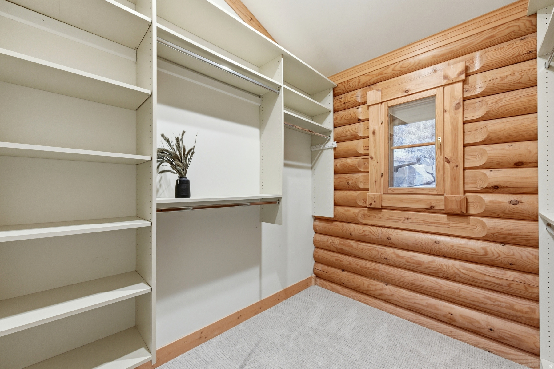 HIDDEN COVE - Residential