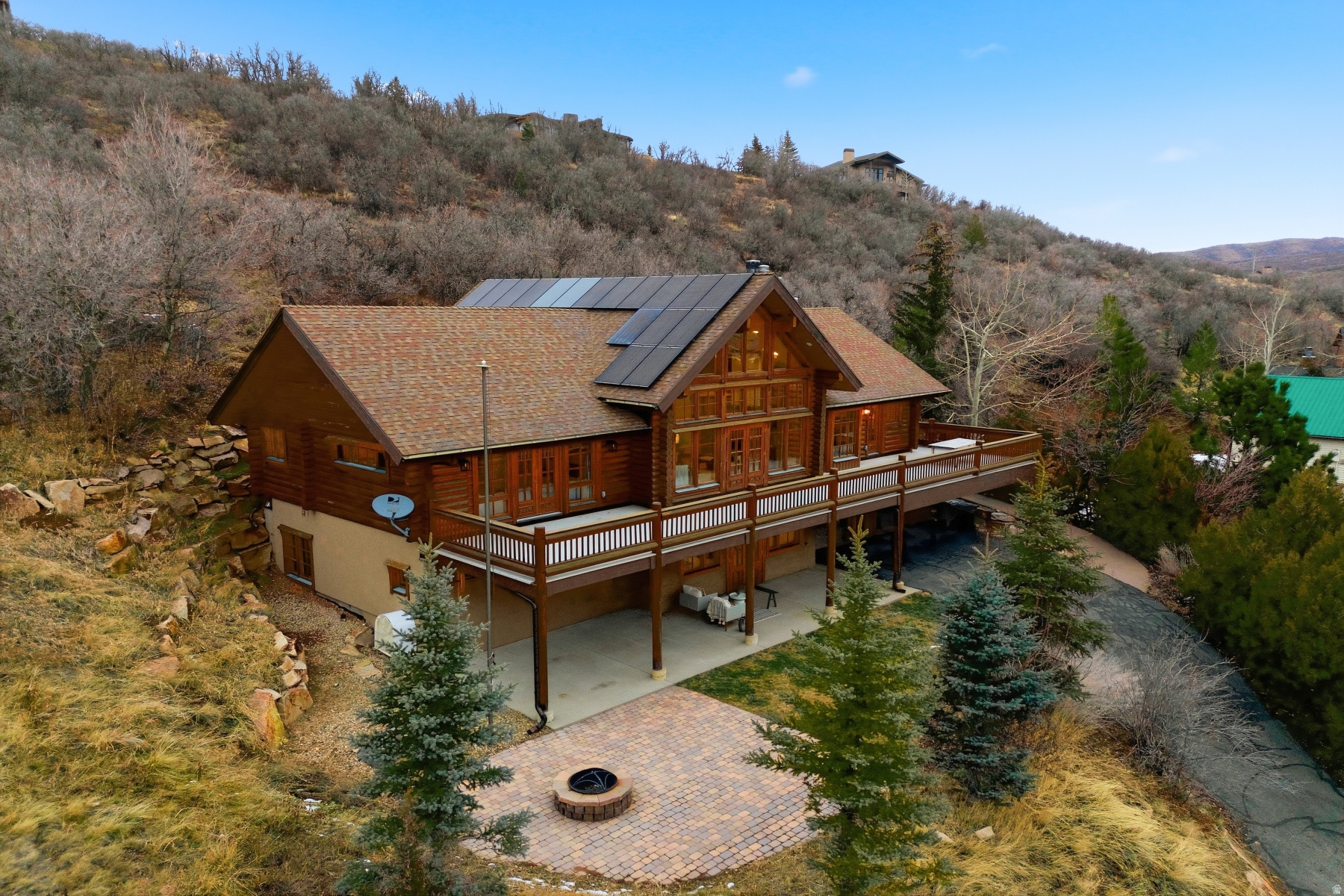 HIDDEN COVE - Residential