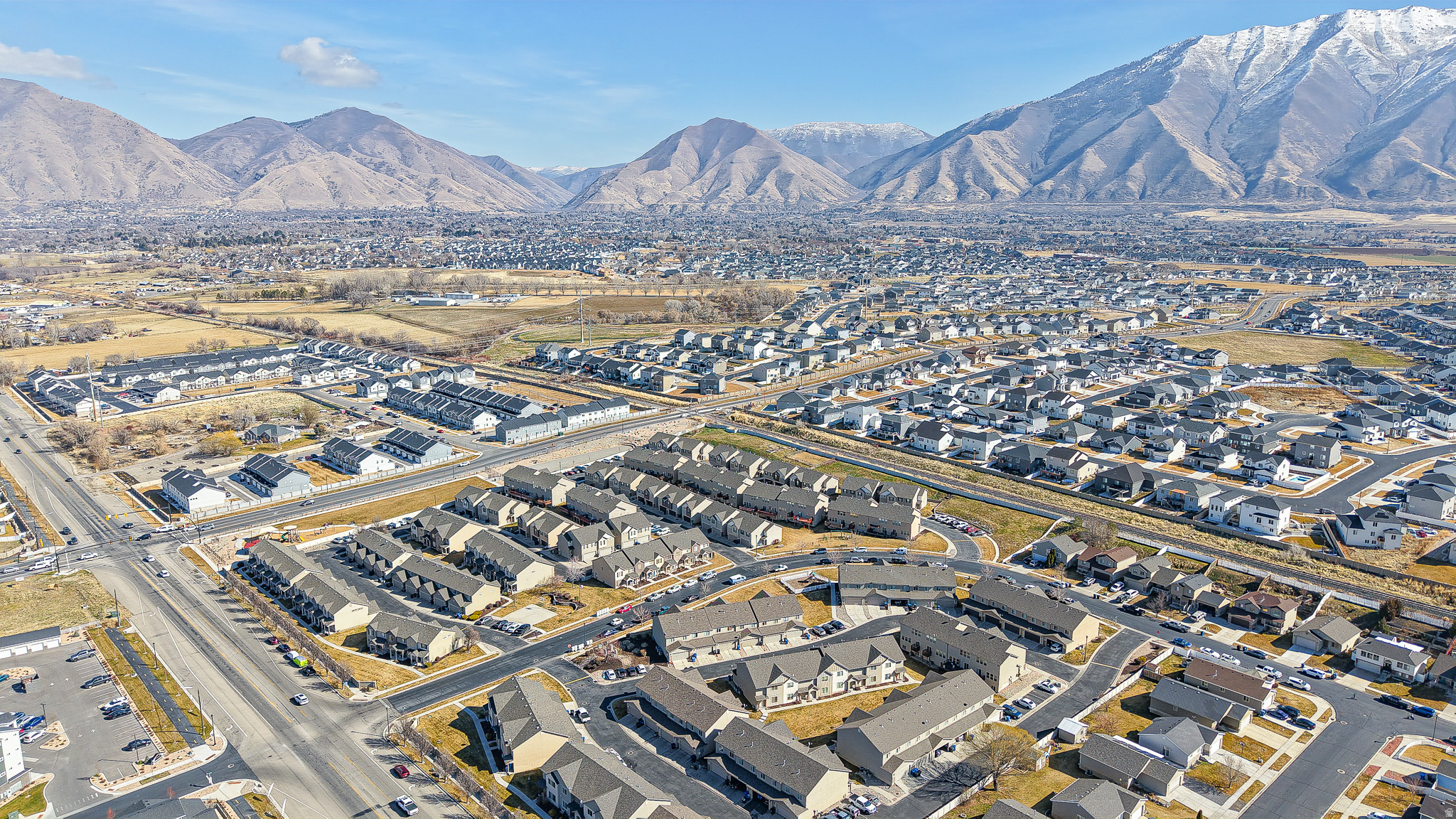 WHISPERING WILLOW - Residential