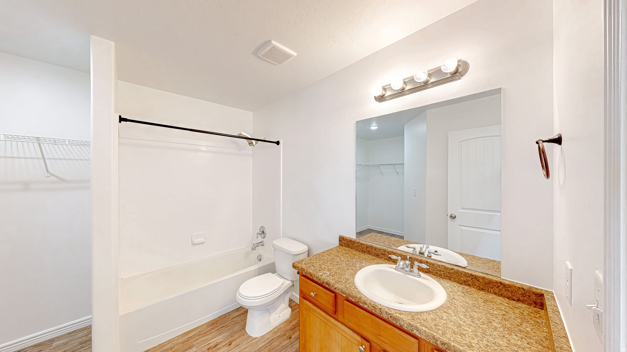 WHISPERING WILLOW - Residential