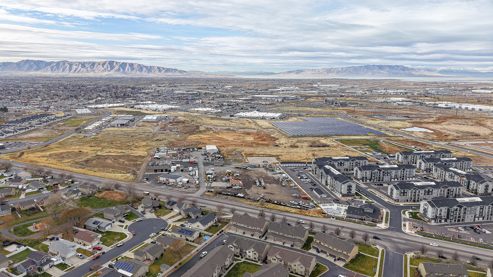 WHISPERING WILLOW - Residential