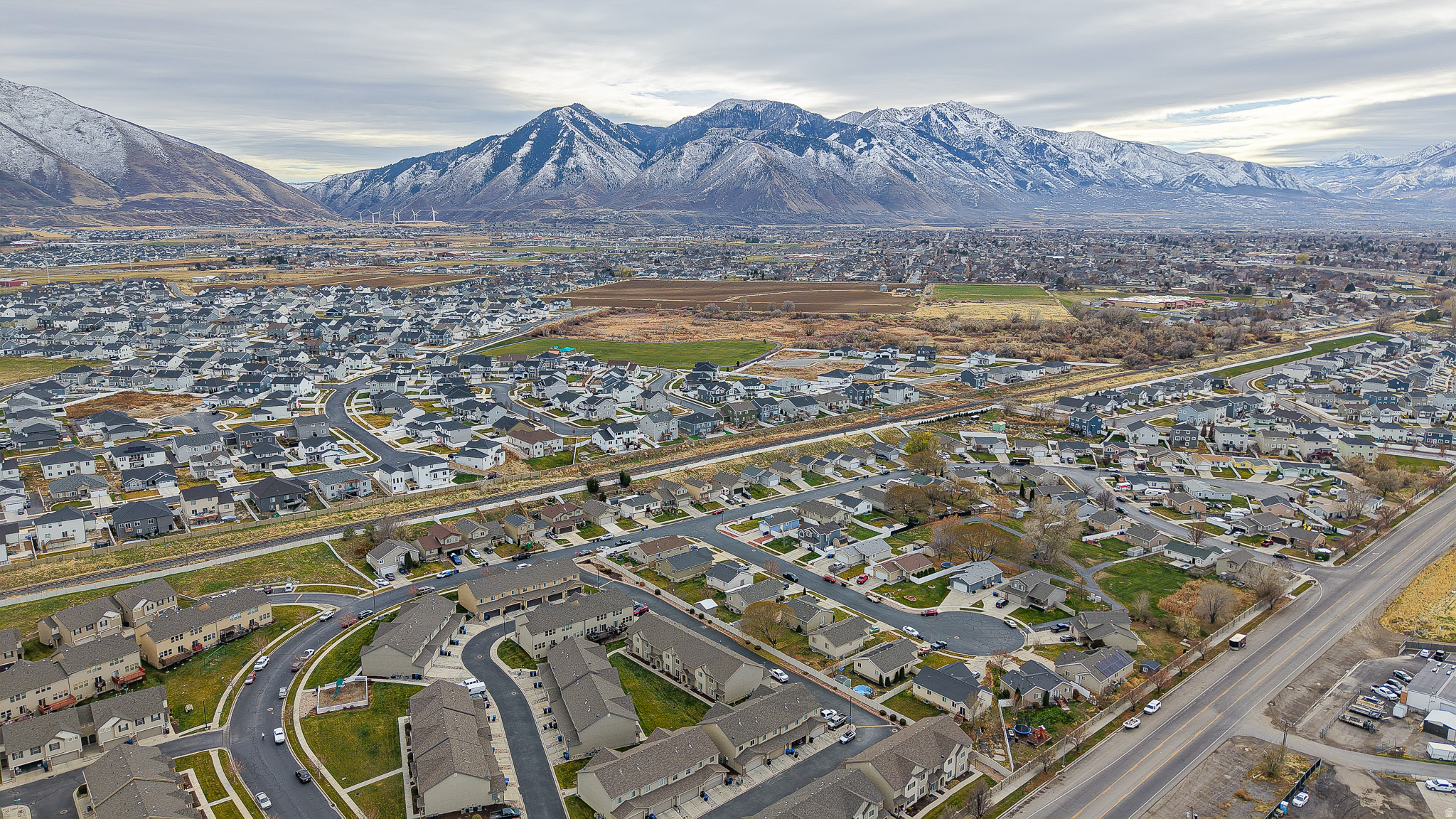 WHISPERING WILLOW - Residential