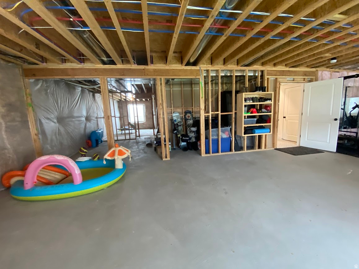 CARSON RIDGE - Residential