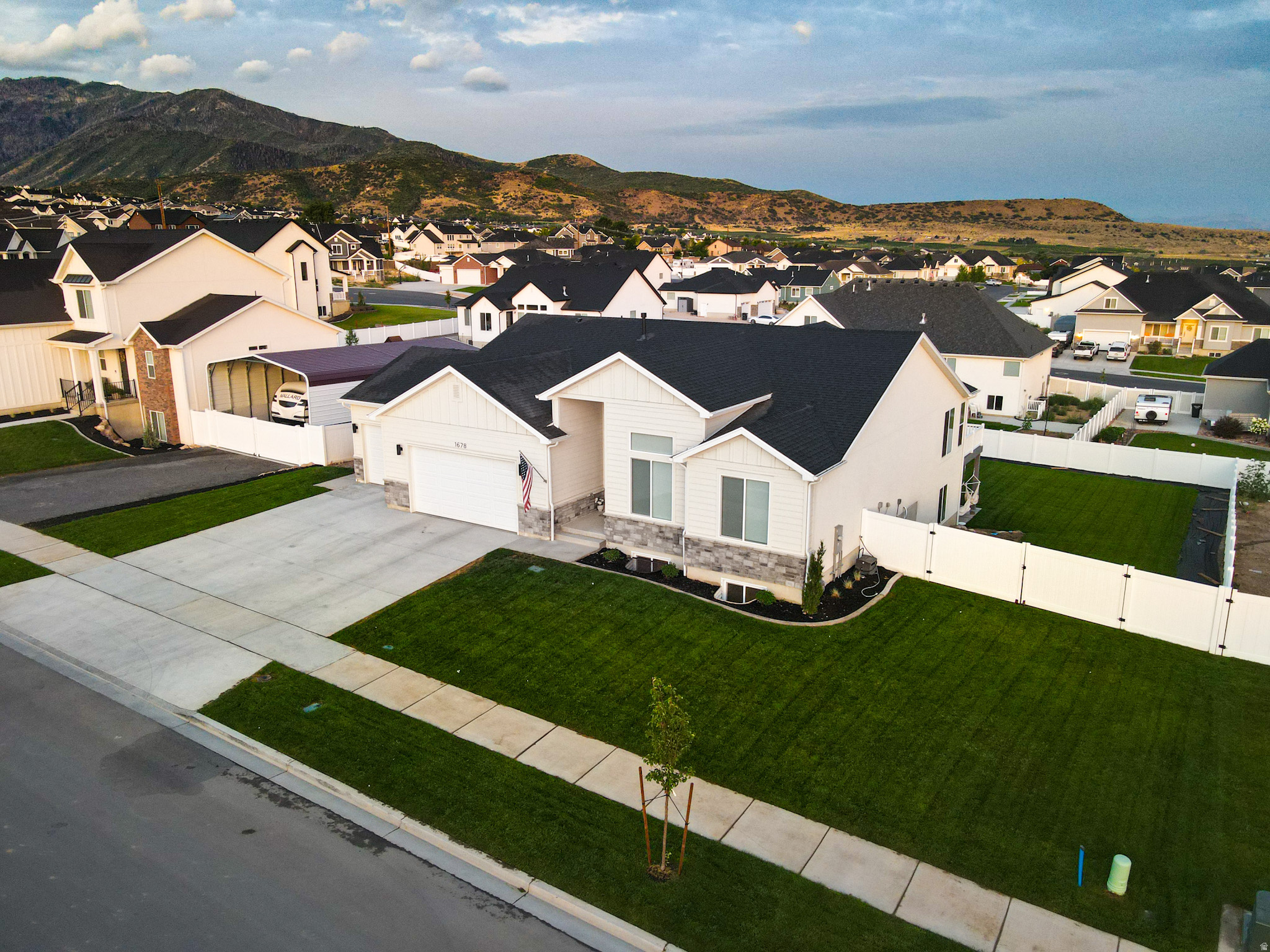 CARSON RIDGE - Residential