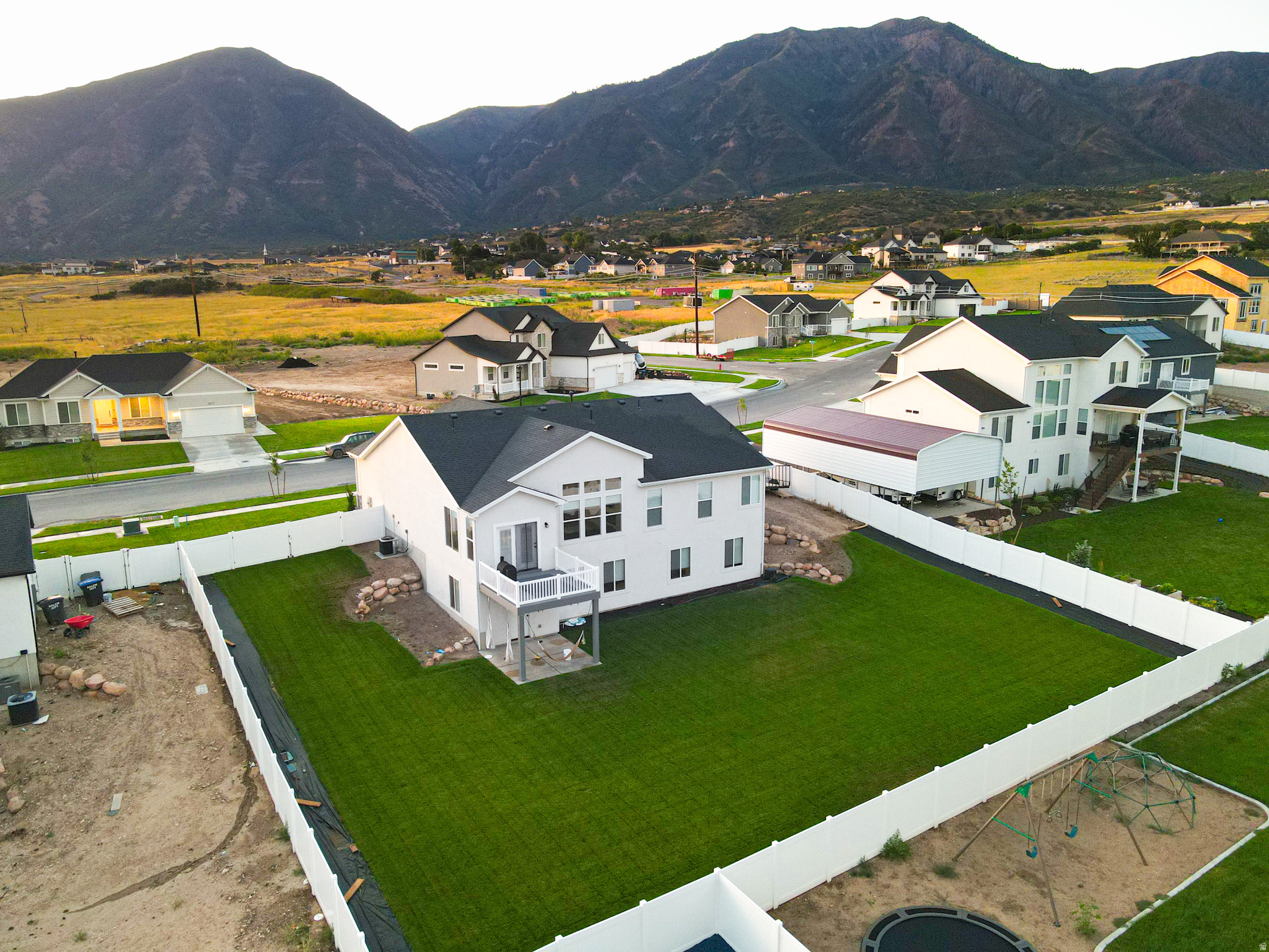 CARSON RIDGE - Residential