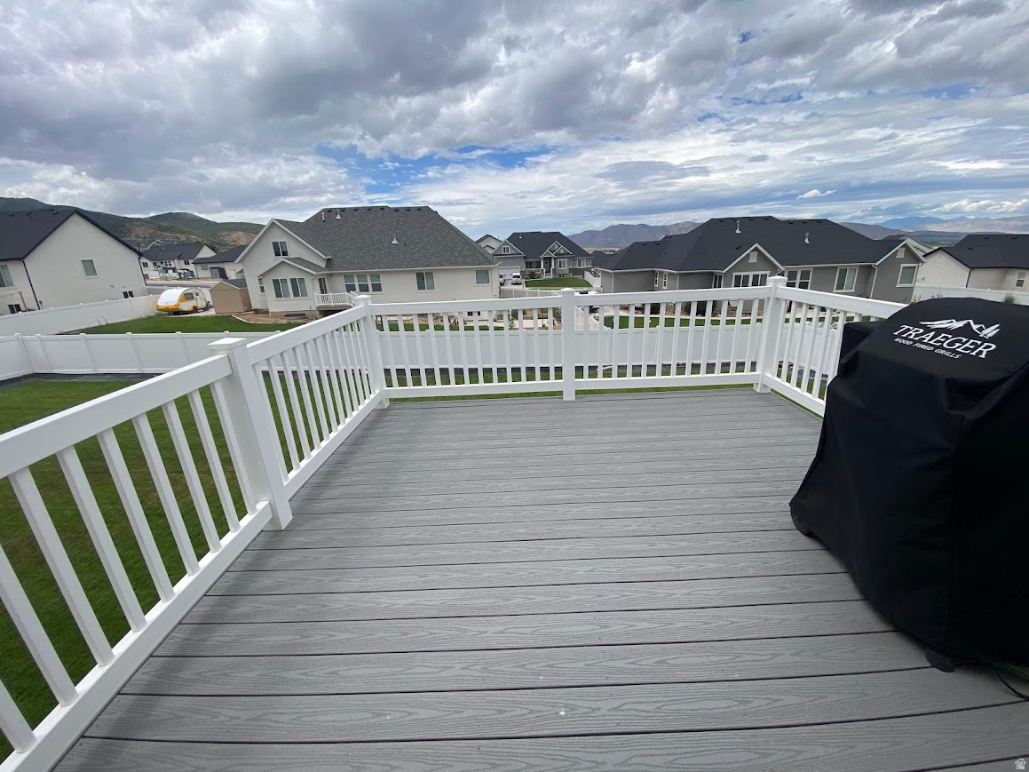 CARSON RIDGE - Residential