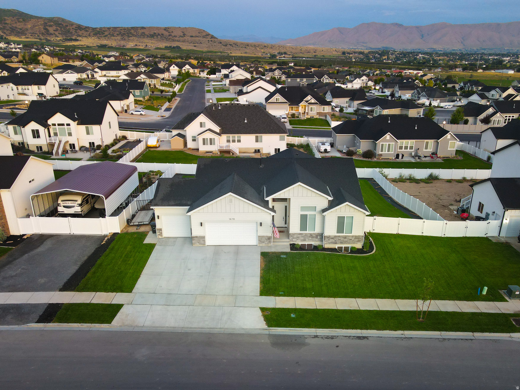 CARSON RIDGE - Residential