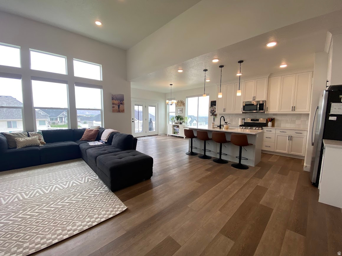 CARSON RIDGE - Residential