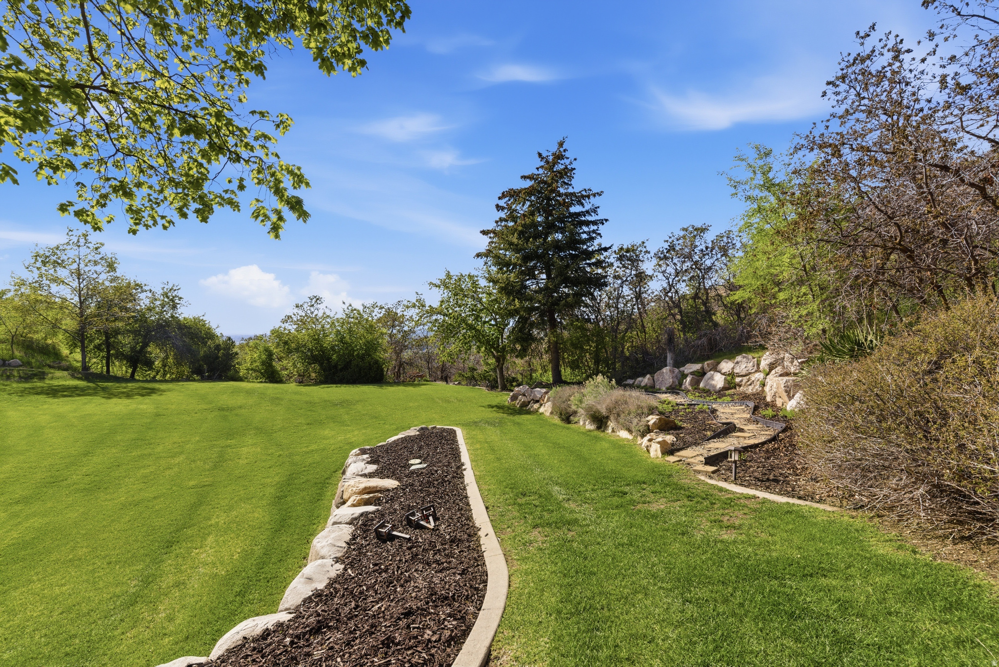 TANGLEWOOD/TWIN PEAK - Residential