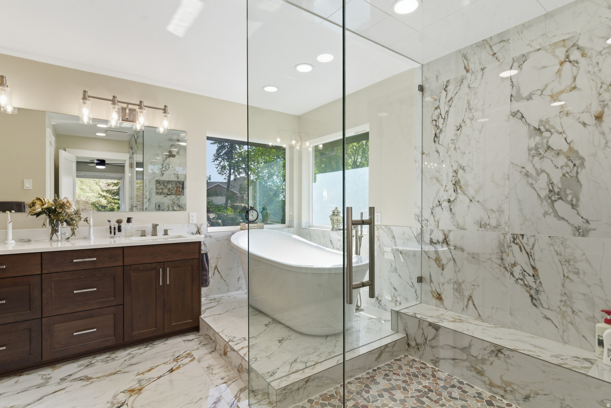 TANGLEWOOD/TWIN PEAK - Residential
