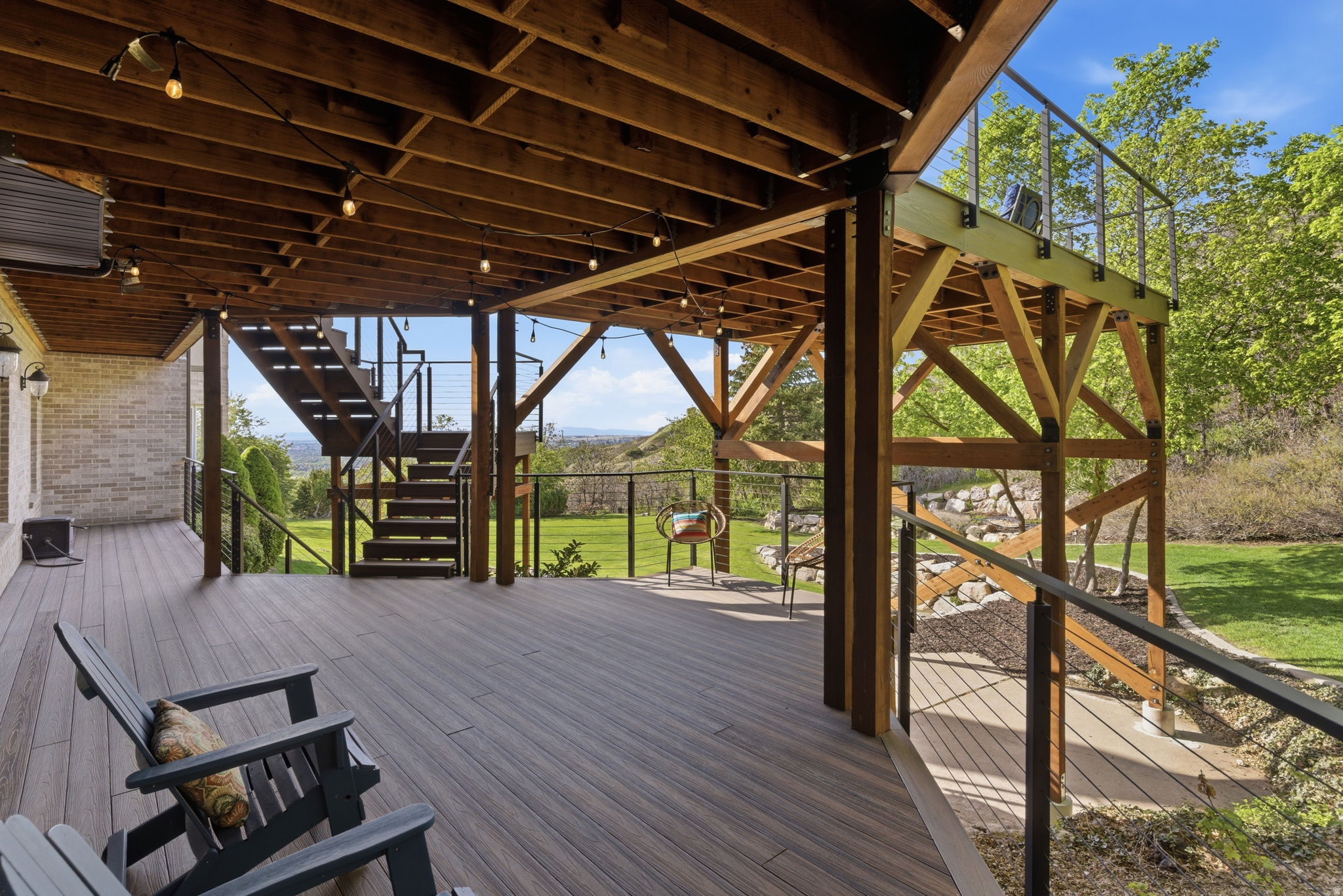 TANGLEWOOD/TWIN PEAK - Residential
