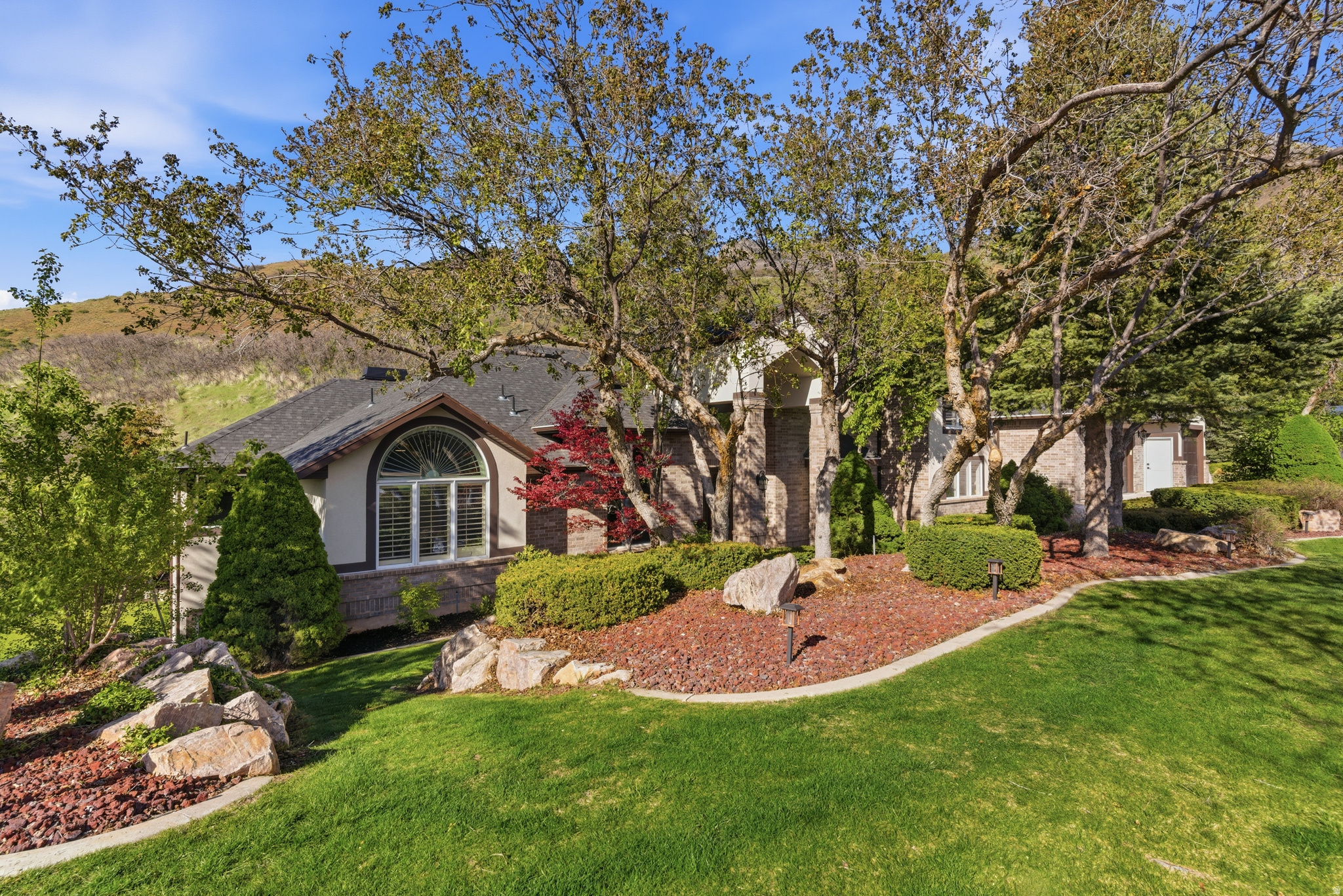 TANGLEWOOD/TWIN PEAK - Residential