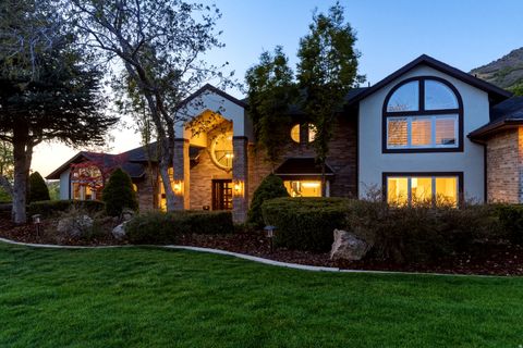 Tiny photo for 3311 COVE CIR, Layton, UT 84040 (MLS # 2154314)