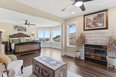 Tiny photo for 3311 COVE CIR, Layton, UT 84040 (MLS # 2154314)