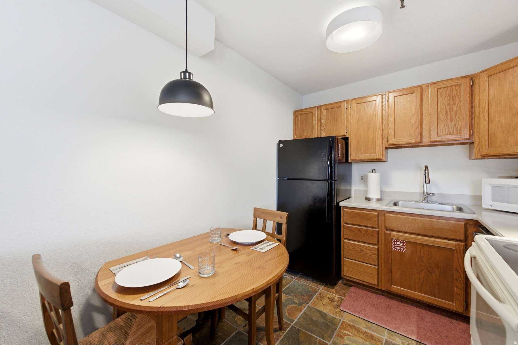 CARRIAGE HOUSE CONDOMINIUMS - Residential