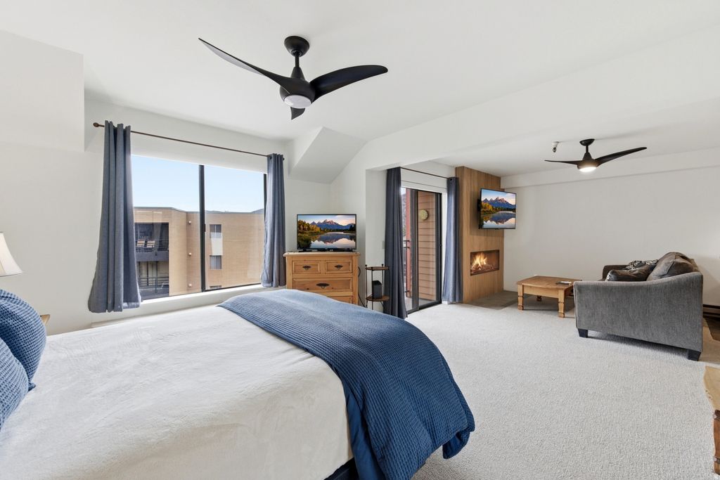 Photo of 1940 PROSPECTOR AVE #429, Park City, UT 84060 (MLS # 2142874)